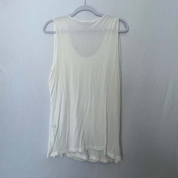 NY & Co Sequin Tank - Picture 5 of 11